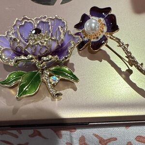 Elegant Purple and Gold Floral Brooch Set